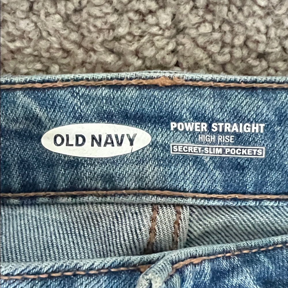 Old Navy Women's Light Blue Ripped Skinny Jeans - Picture 2 of 3